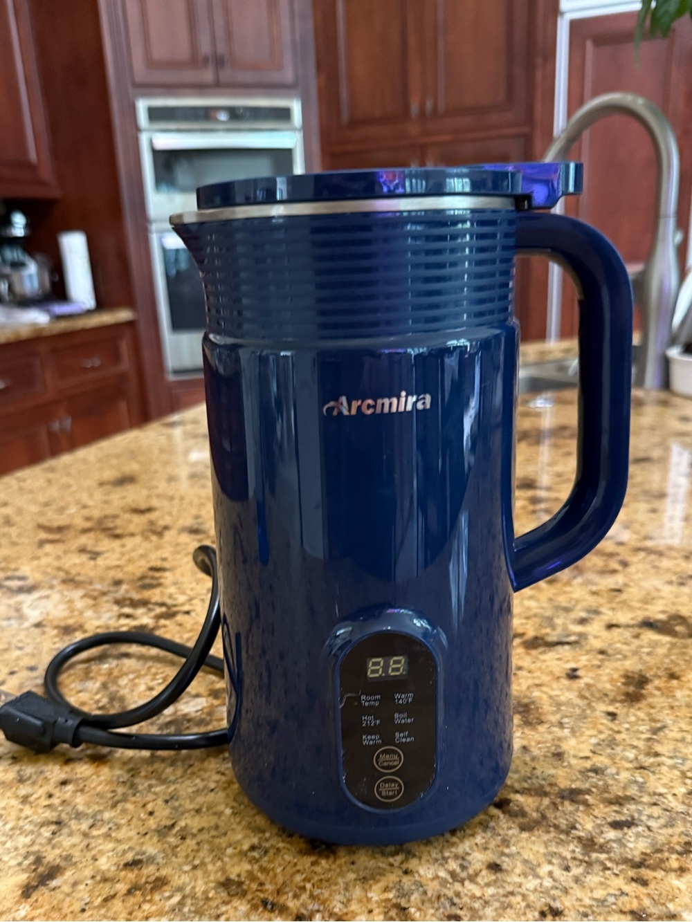 Arcmira 8 + 1 Nut milk maker